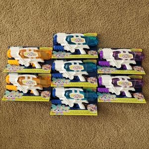 7 for $30! Goblies Big Paint/Water Blasters
